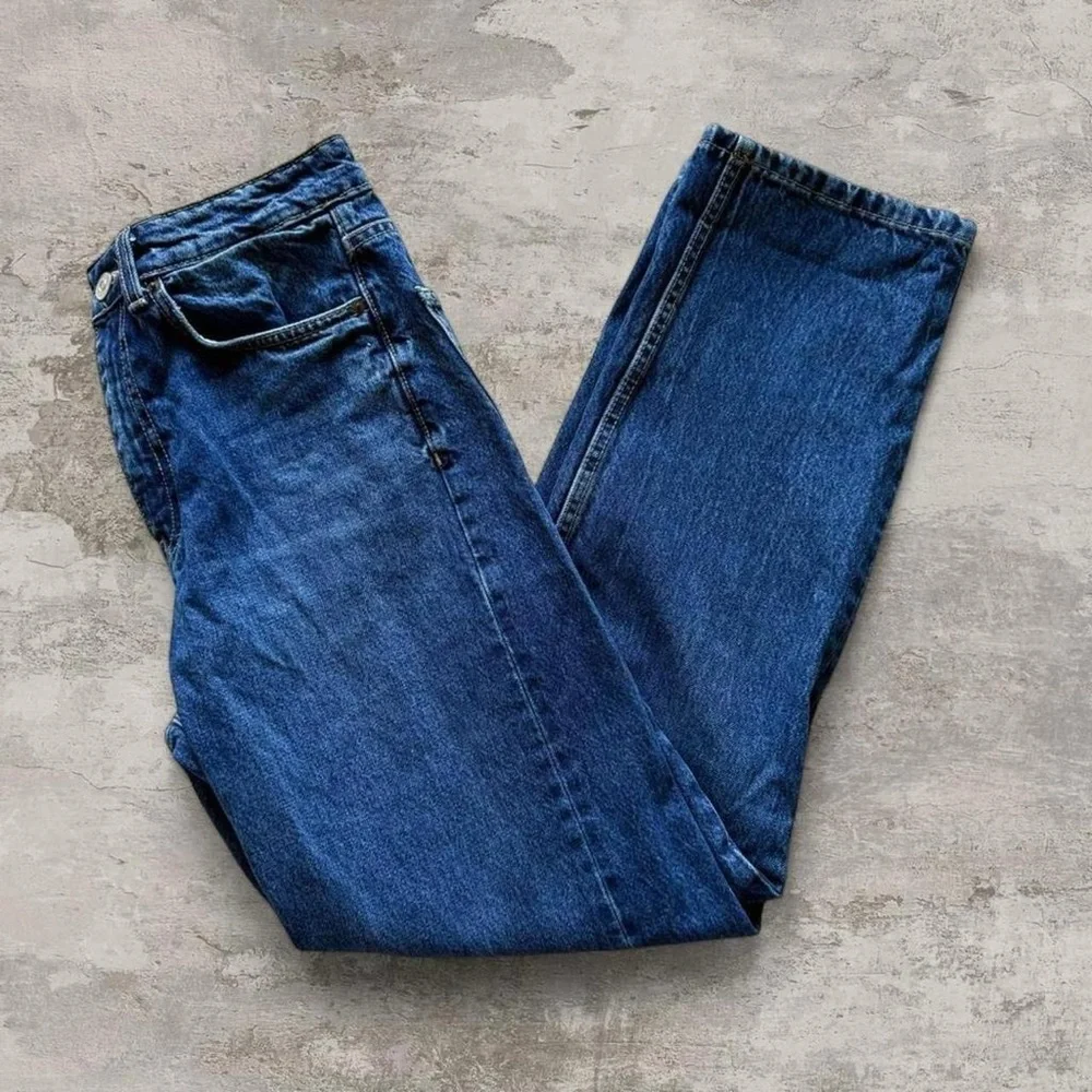 zara high rise blue straight leg denim jeans